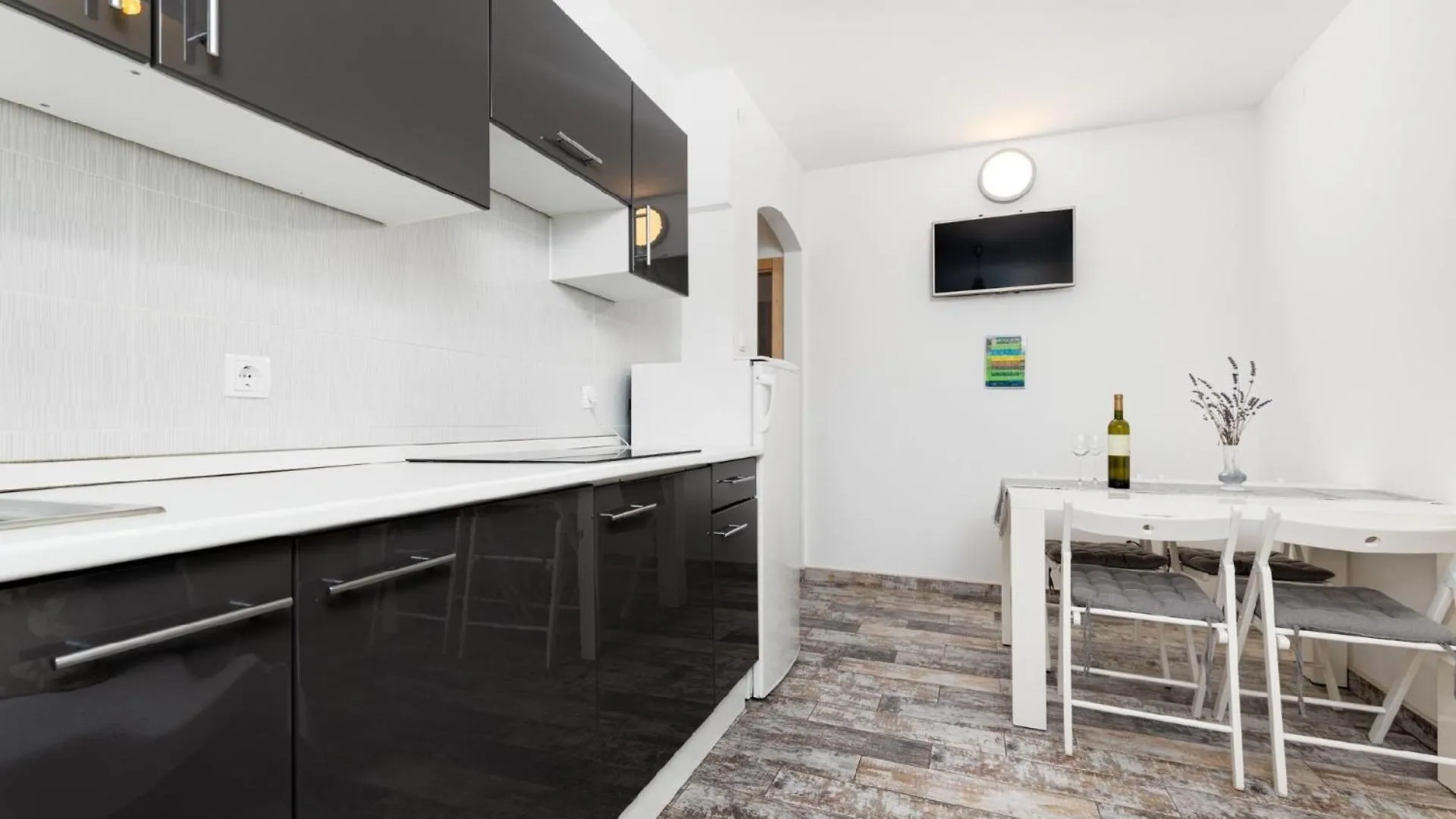 Ferienwohnung Fuer 4 Personen Ca 55 Qm In Njivice, Kvarner Bucht Krk Njivice