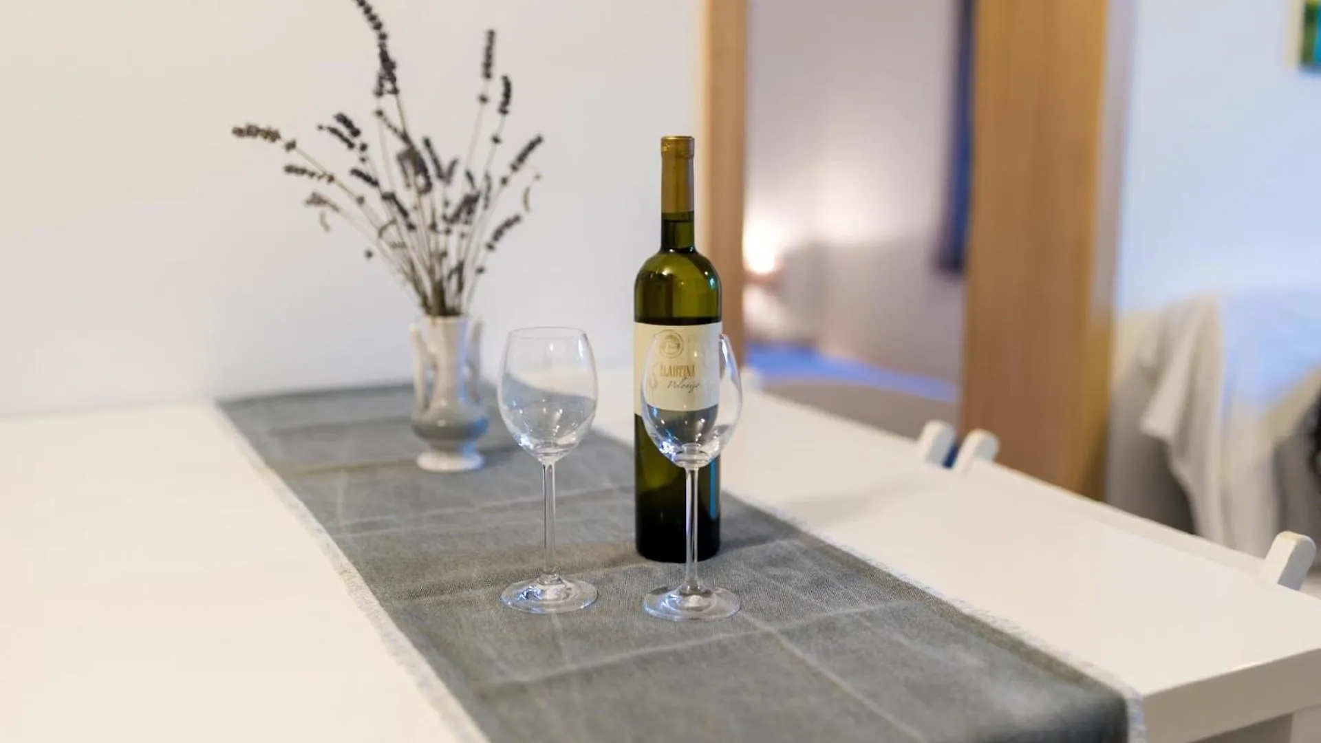 Ferienwohnung Fuer 4 Personen Ca 55 Qm In Njivice, Kvarner Bucht Krk Croatia